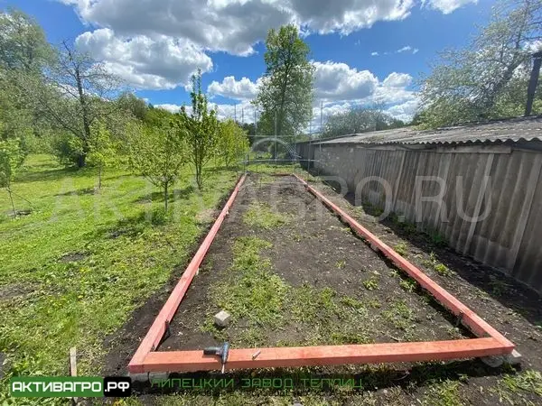 Фундамент для теплицы из бруса 100х80 мм Фундамент для теплицы из бруса 100х80 мм